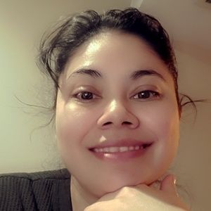 Meet your Posher, Carolina